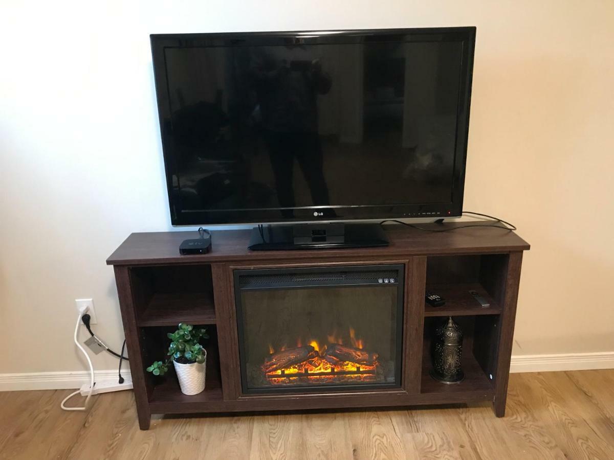 Self Check-In Spacious Apartment With Full Kitchen オタワ エクステリア 写真