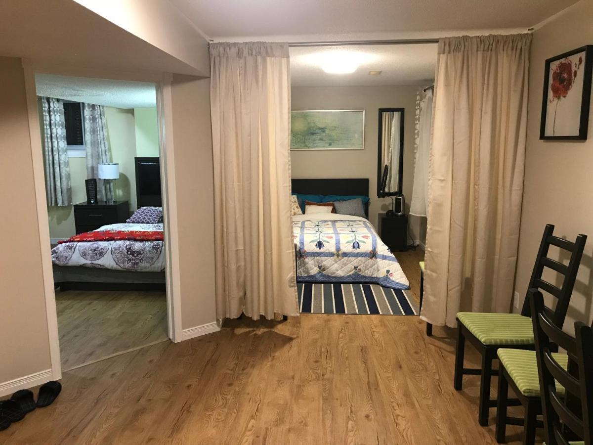 Self Check-In Spacious Apartment With Full Kitchen オタワ エクステリア 写真